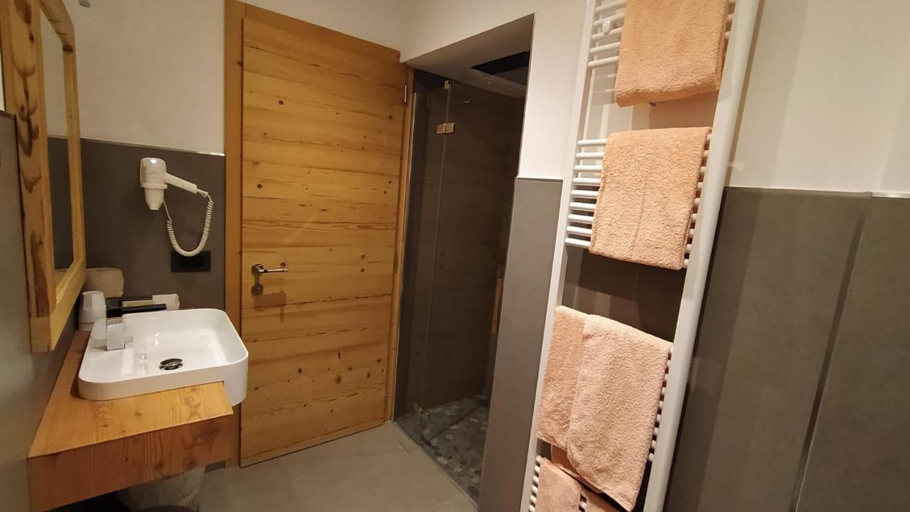 Hotel Villa Rosa Кампителло-ди-Фасса Экстерьер фото