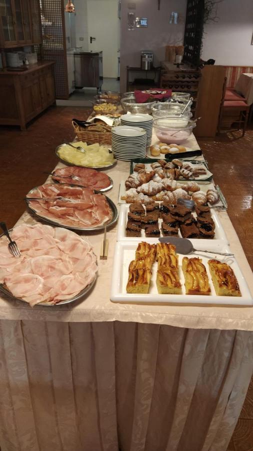 Hotel Villa Rosa Кампителло-ди-Фасса Экстерьер фото