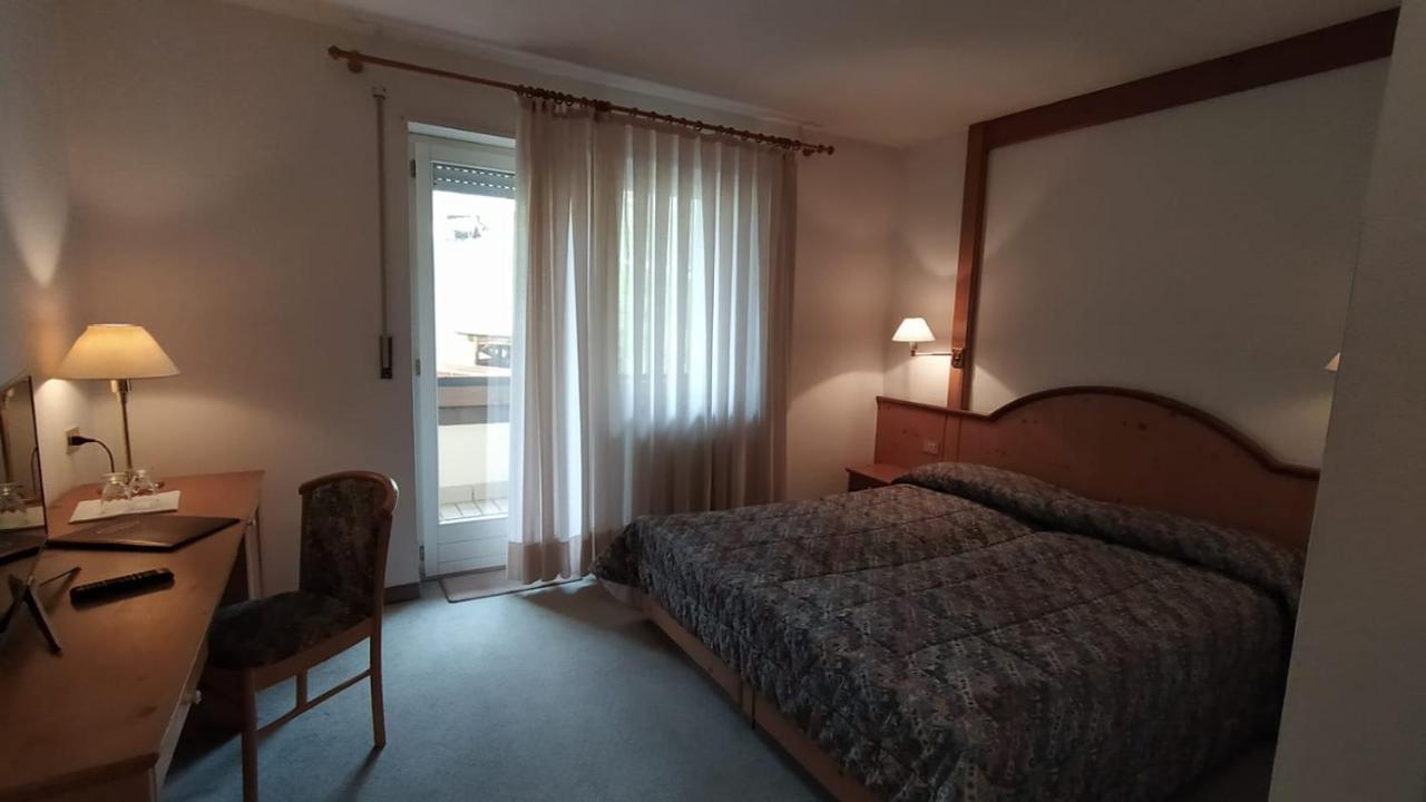 Hotel Villa Rosa Кампителло-ди-Фасса Экстерьер фото